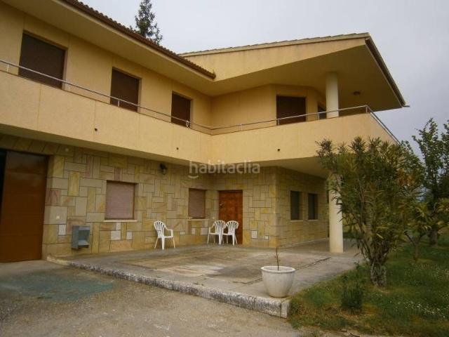 Chalet en venta en Zamora, Área Rural. VENTA CHALET ZONA SAN FRONTISCARRASCAL, 6 HABITACIONES, TRES BAÑOS, PISCINA, GRAN PARCELA. Chalets.