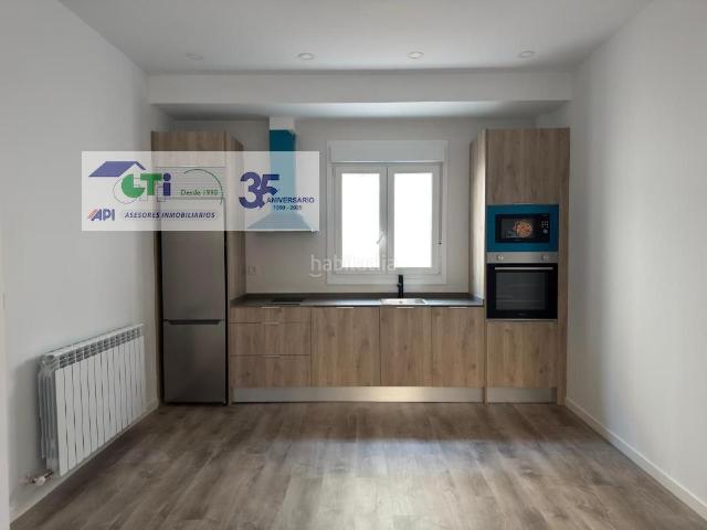 Chalet en venta en Zaragoza, Las Fuentes. Casa de tres pisos. Chalets.