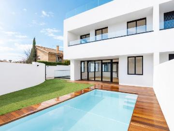 Chalet en venta en Zaragoza, Montecanal. ¡ESPECTACULAR CHALET NUEVO A ESTRENAR EN MONTECANAL!. Chalets.