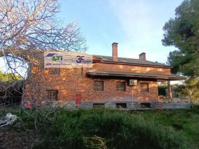 Chalet en venta en Zaragoza, Peña el Zorongo. Venta de casa en el Zorongo. Chalets.