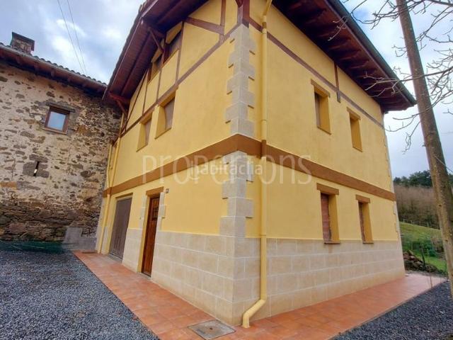 Chalet en venta en Zeanuri. Chalets.