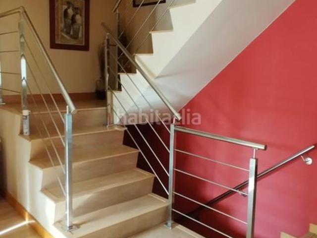 Chalet en venta en Zuera. CHALET EN URBANIZACION LAS LOMAS DE GALLEGO. Chalets.