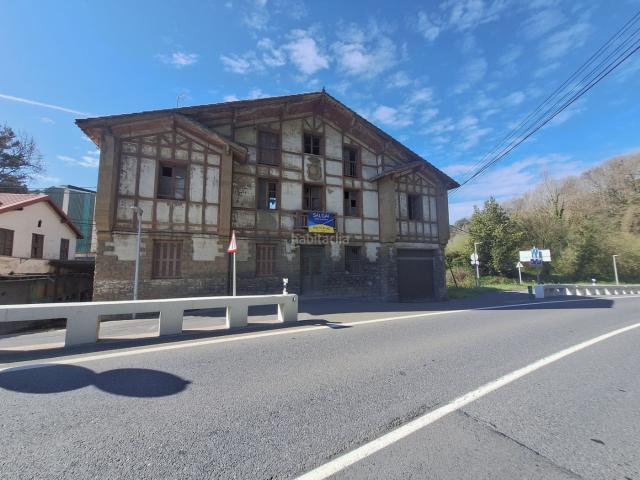 Chalet en venta en Zumaia. Chalet a reformar en Zumaia. Muchas Posibilidades. Chalets.