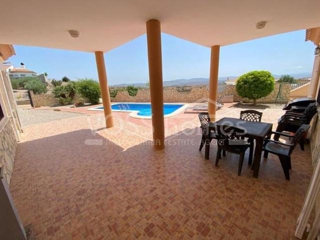 Chalet en venta en Zurgena, Almería
