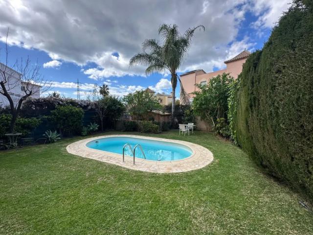Chalet en venta. MARBELLA