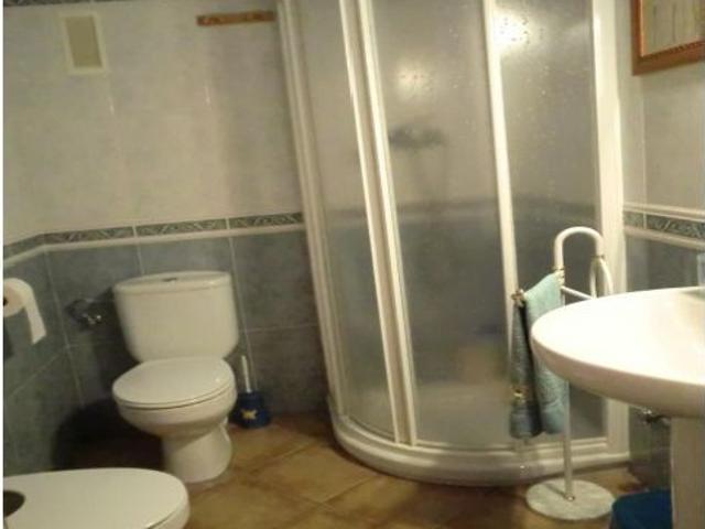 CHALET EN ZONA CENTRO DE OROPESA 4 DORMITORIOS 2 BAÑOS 190 M2 TRASTERO