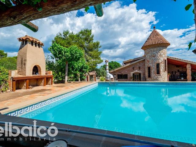 Chalet, El Milá