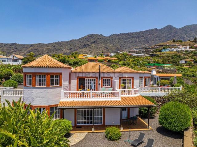 Chalet, El Paso