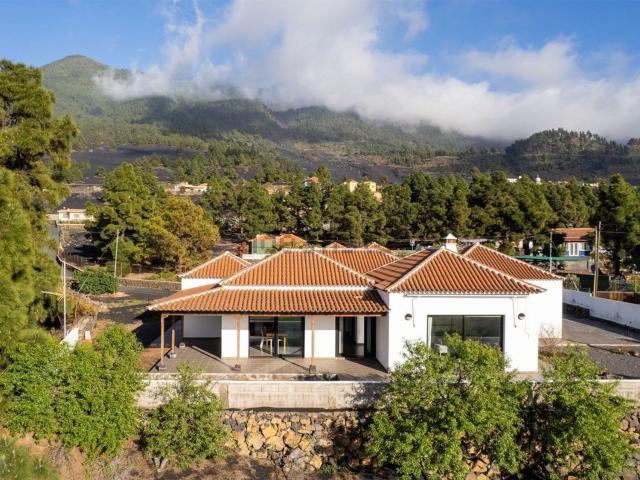 Chalet, El Paso