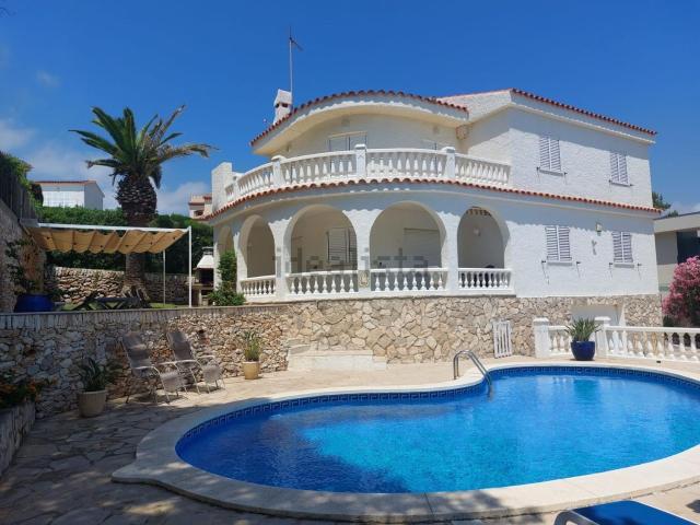 Chalet, El Perello