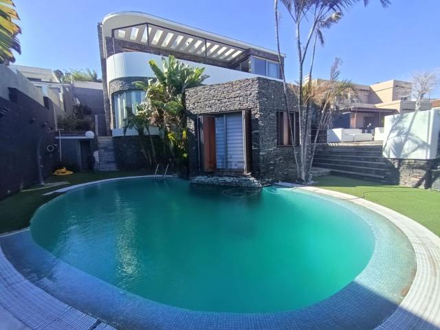 Chalet, El Rosario