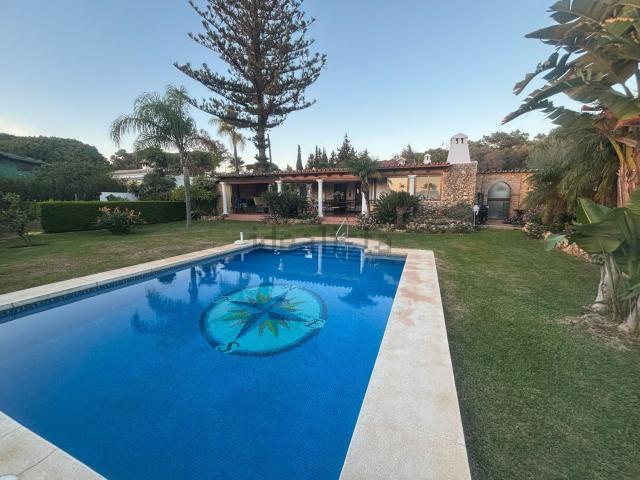 Chalet, El Rosario Ricmar, Marbella