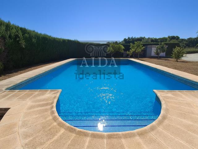 Chalet, El Velerín, Estepona