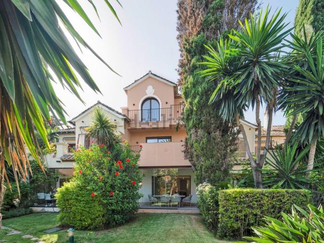 Chalet, El Velerín, Estepona