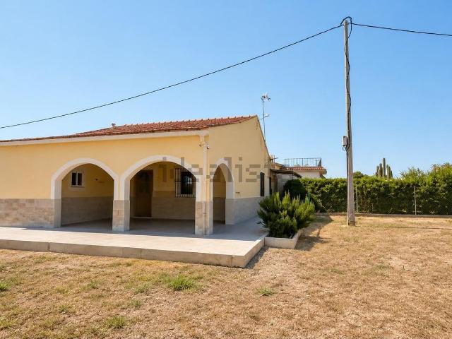 Chalet, Elche / Elx