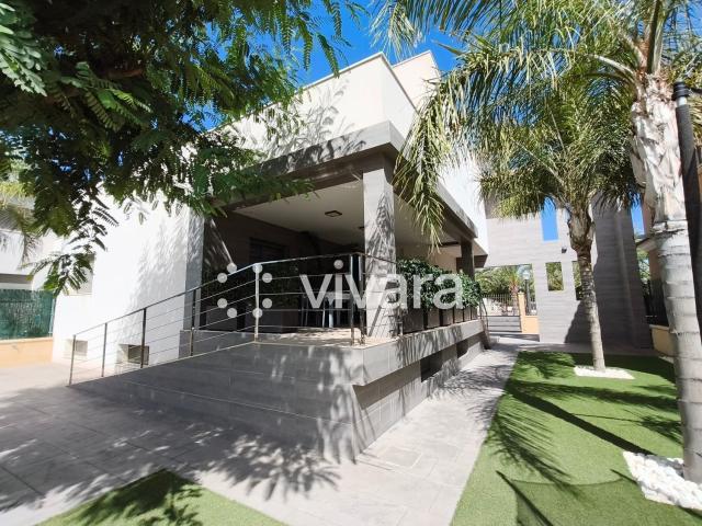 Chalet, Elche / Elx
