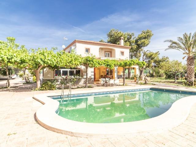 Chalet, Elche / Elx