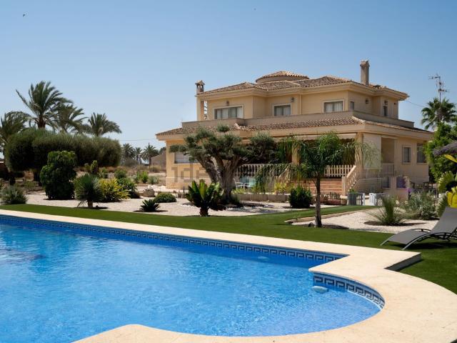 Chalet, Elche / Elx