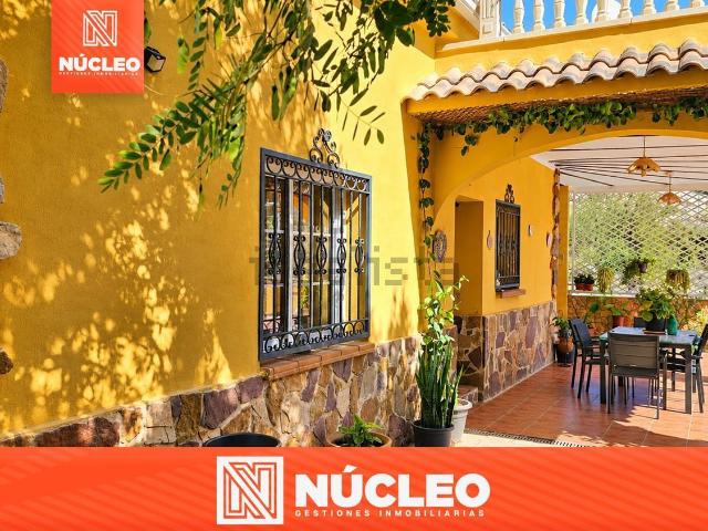 Chalet, Elche / Elx