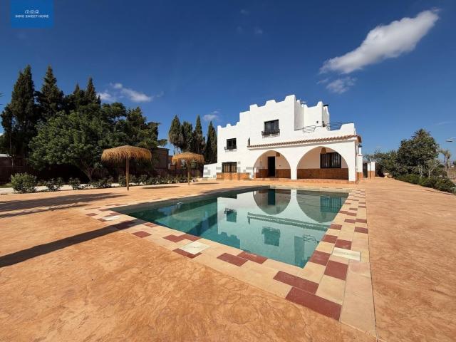 Chalet, Elche / Elx