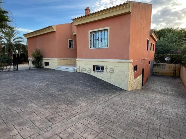 Chalet, Elche / Elx