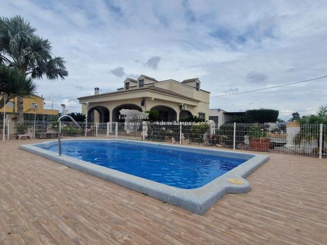 Chalet, Elche / Elx