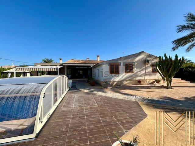 Chalet, Elche / Elx