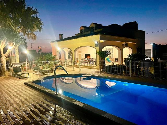 Chalet, Elche / Elx