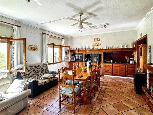 Chalet, Elche / Elx