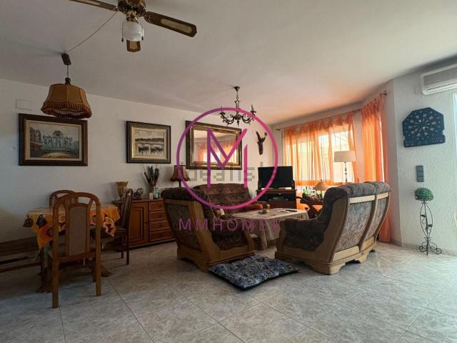 Chalet, Els Poblets
