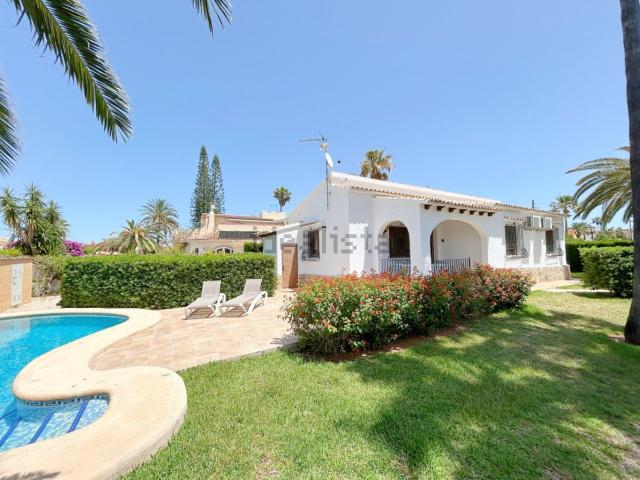 Chalet, Els Poblets