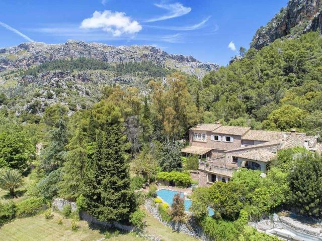 Chalet, Escorca