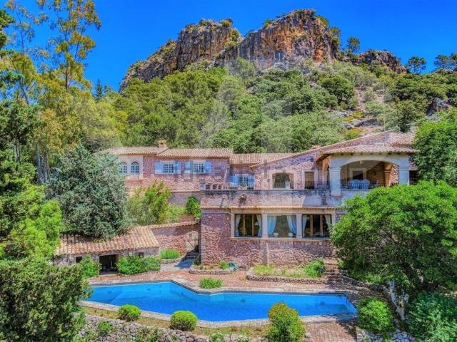 Chalet, Escorca