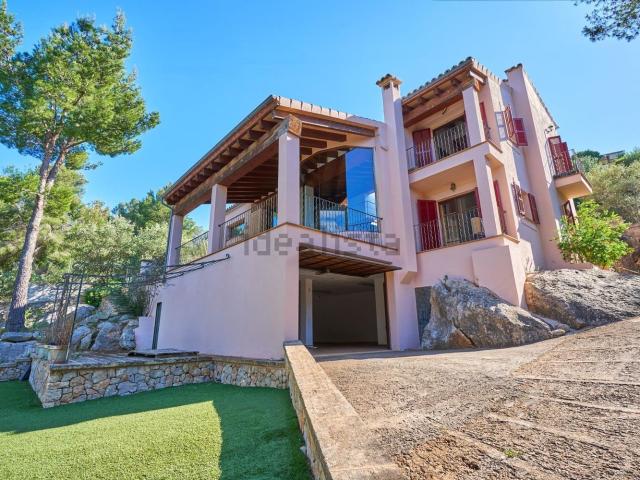Chalet, Esporles