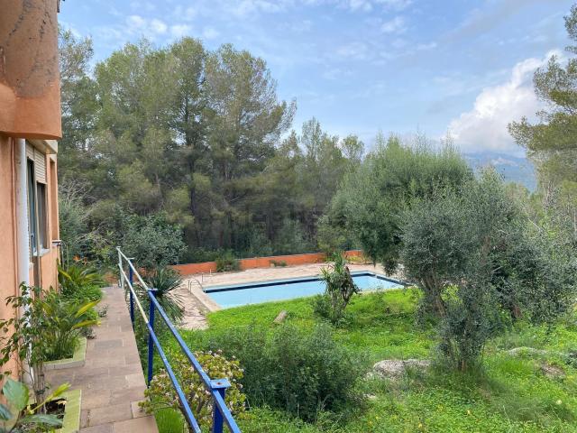 Chalet, Esporles