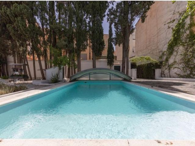 ✨ Chalet exclusivo con piscina y parcela de 1.650 m2 con gran potencial urbanístico