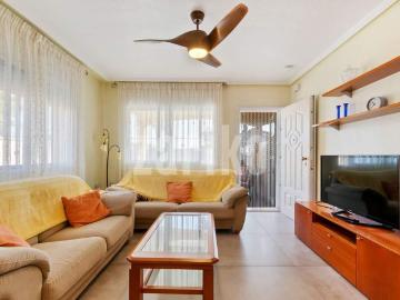 Chalet for rent in Torre de la Horadada