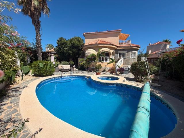 Chalet, Formentera del Segura