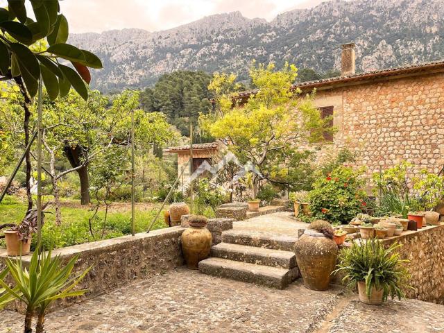 Chalet, Fornalutx