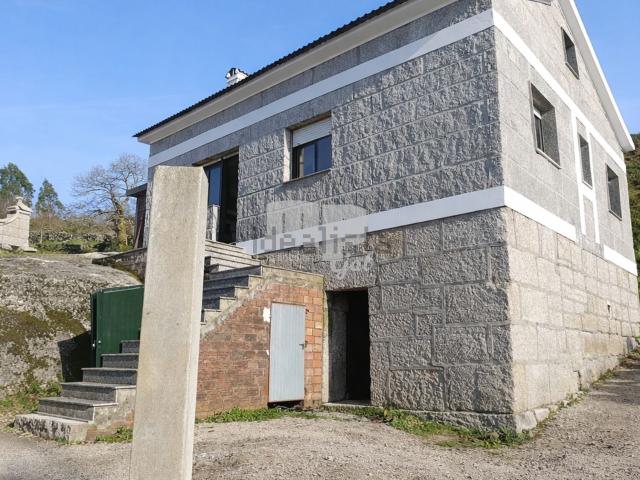Chalet, Fornelos