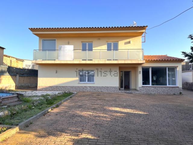 Chalet, Fornells de la Selva