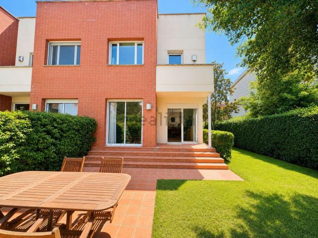 Chalet, Fornells de la Selva