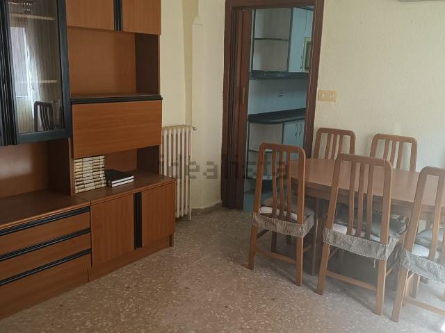 Chalet, Flix