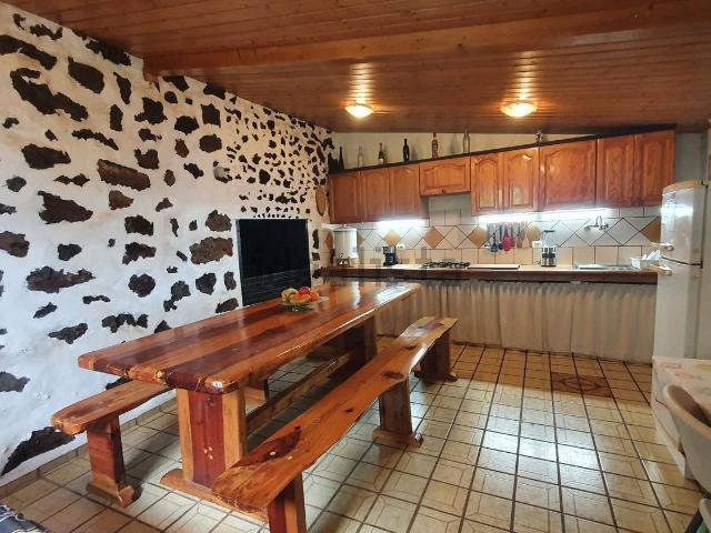 Chalet, Frontera