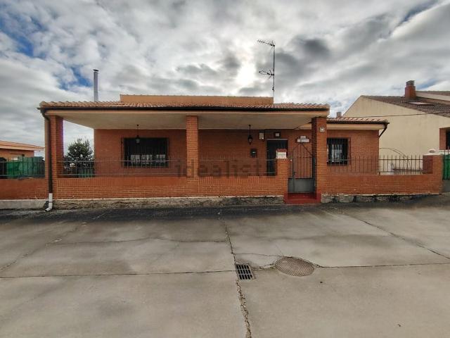 Chalet, Fuentelapeña