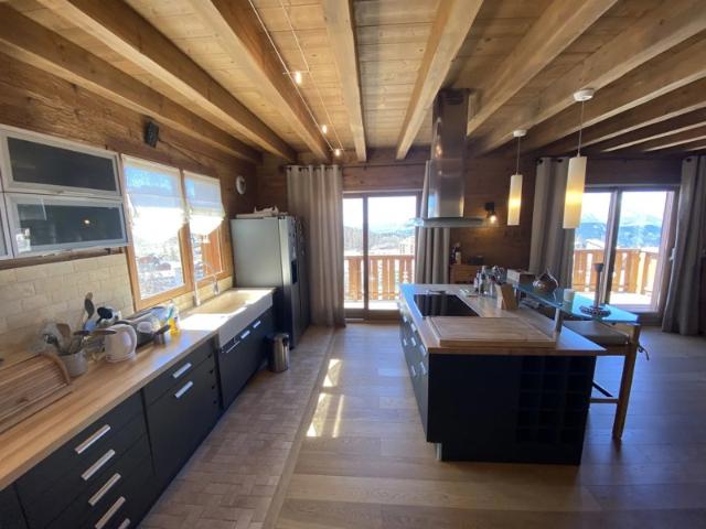 CHALET HAUT DE GAMME 241 m² HABITABLE
