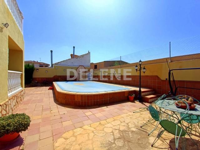 Chalet, Hellín