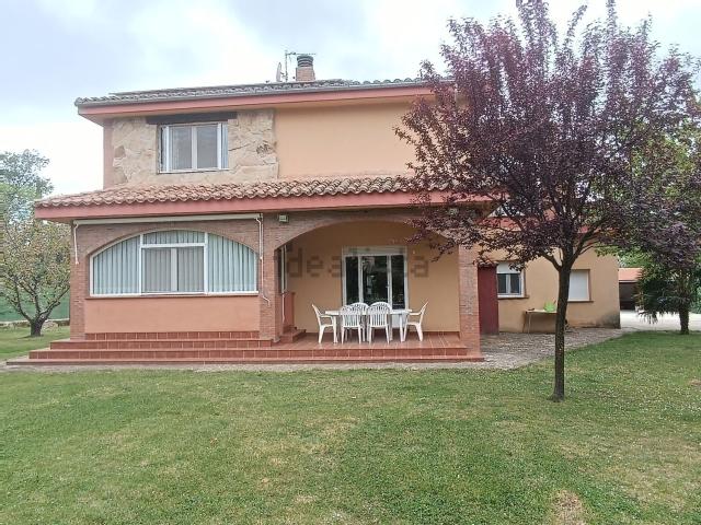 Chalet, Hervas
