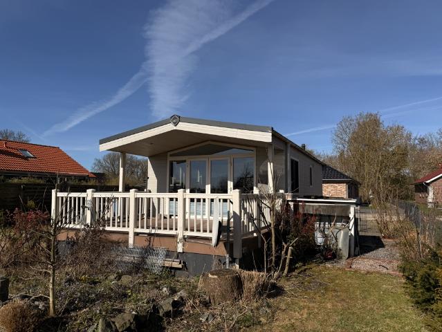 Chalet im Ferienhausgebiet Sehestedt am Jadebusen