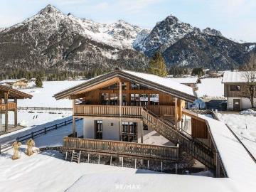 Exklusiver Erstbezug: Chalet in Toplage von St. Ulrich